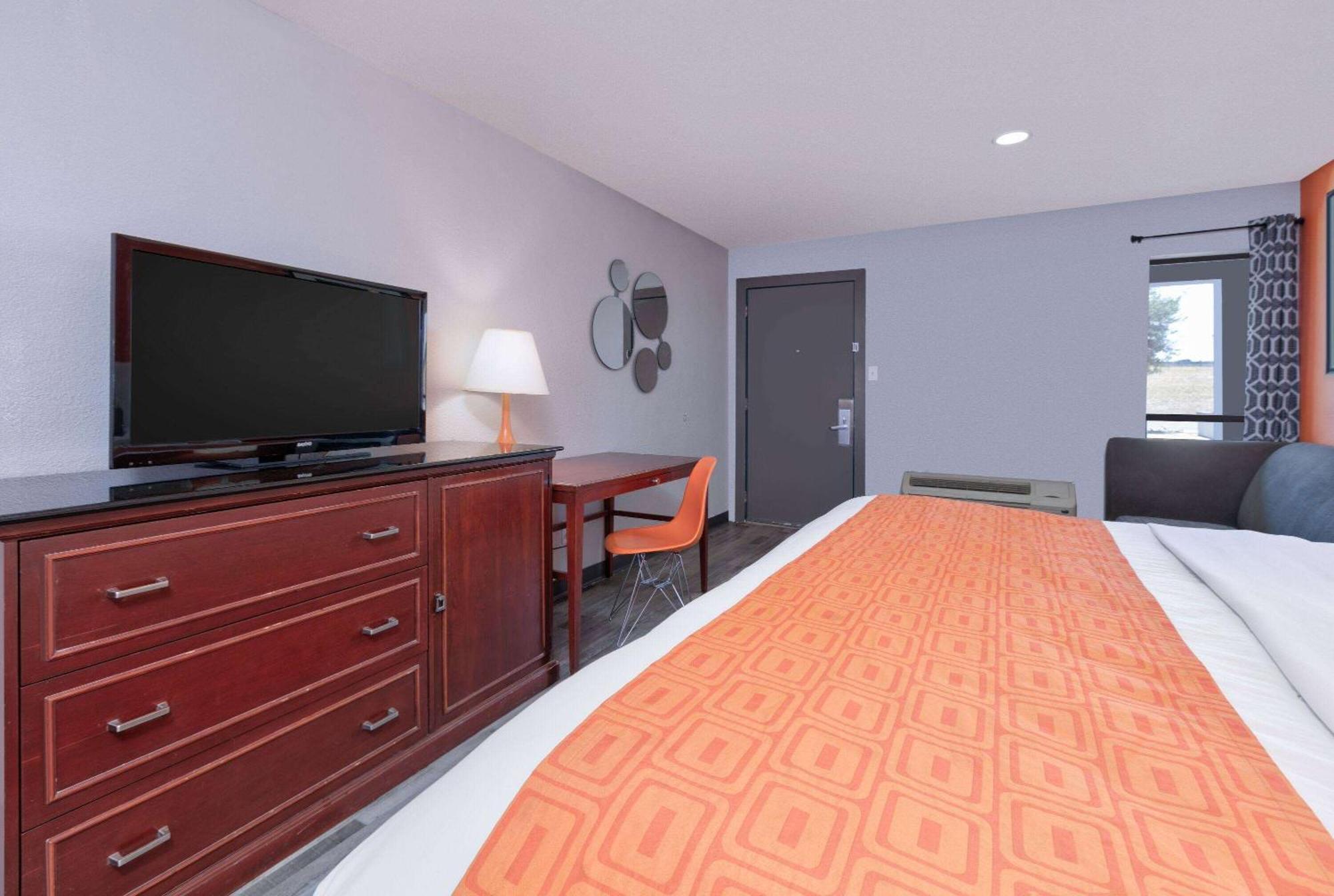 ฮาวเวิร์ด จอห์นสัน บาย วินด์แฮม ซานมาร์คอส Hotel ภายนอก รูปภาพ