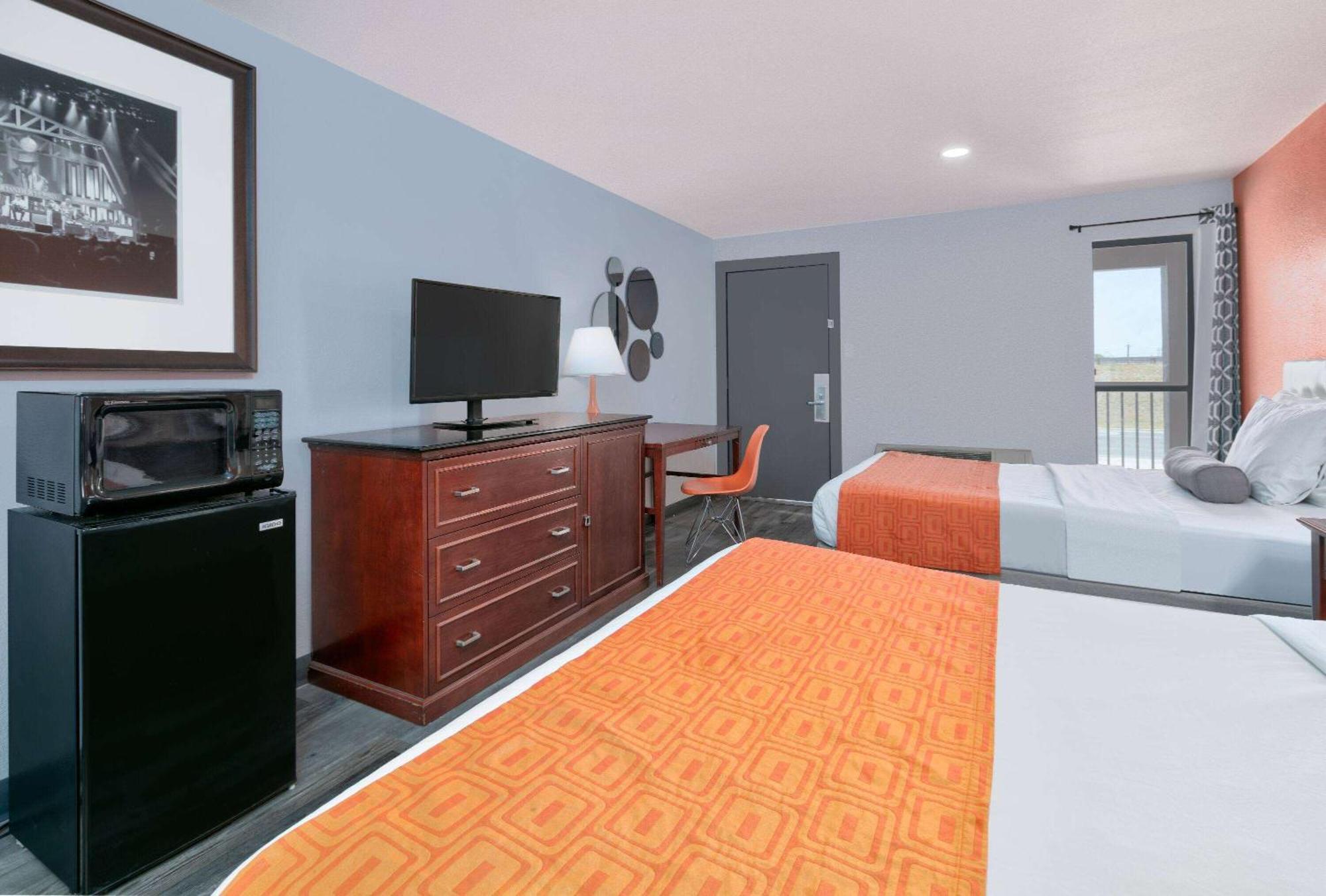 ฮาวเวิร์ด จอห์นสัน บาย วินด์แฮม ซานมาร์คอส Hotel ภายนอก รูปภาพ